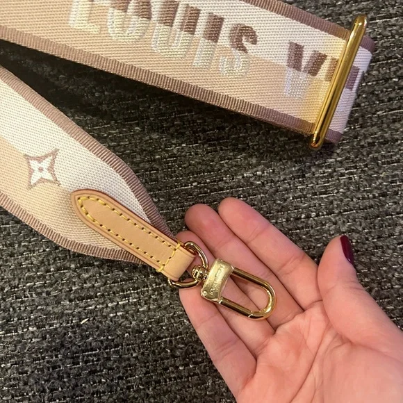 Louis Vuitton Beige and Brown Canvas Strap - Picture 2 of 7